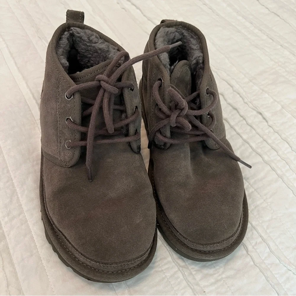 UGG gray lace